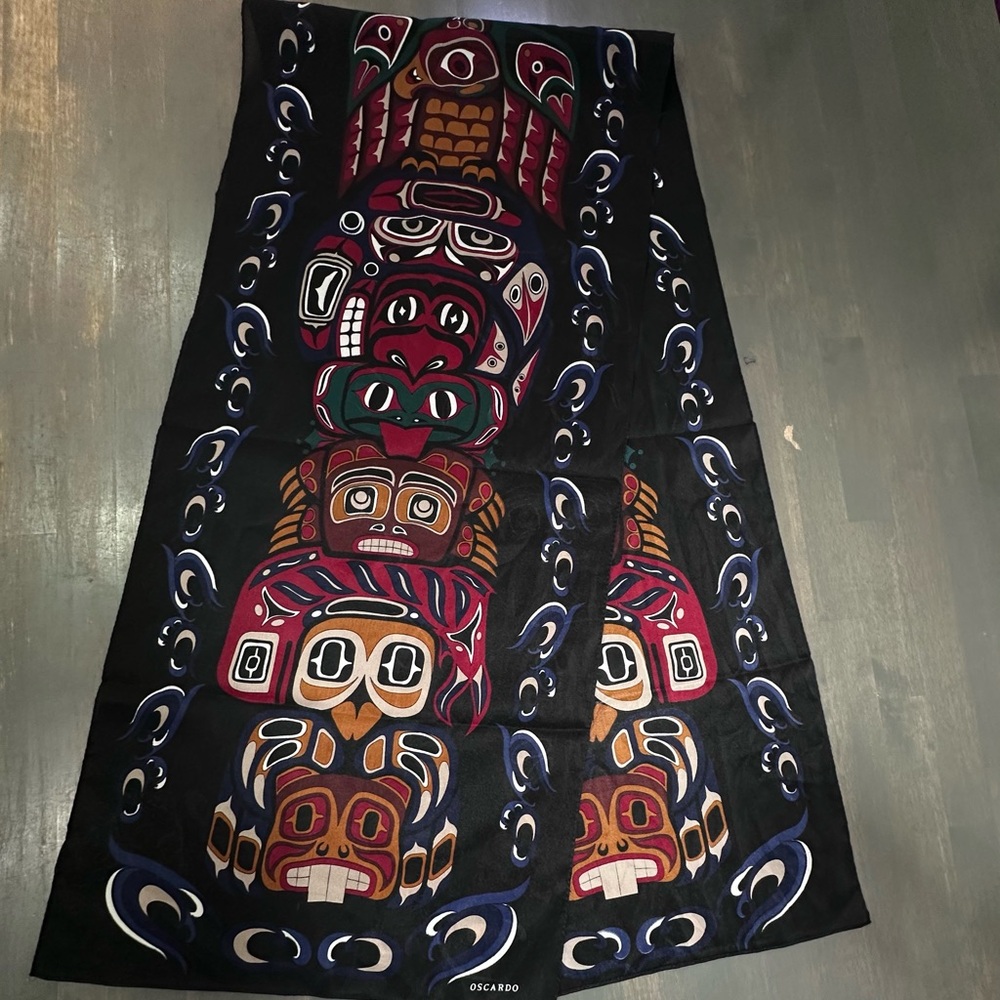 Oscardo Totem Design Scarf